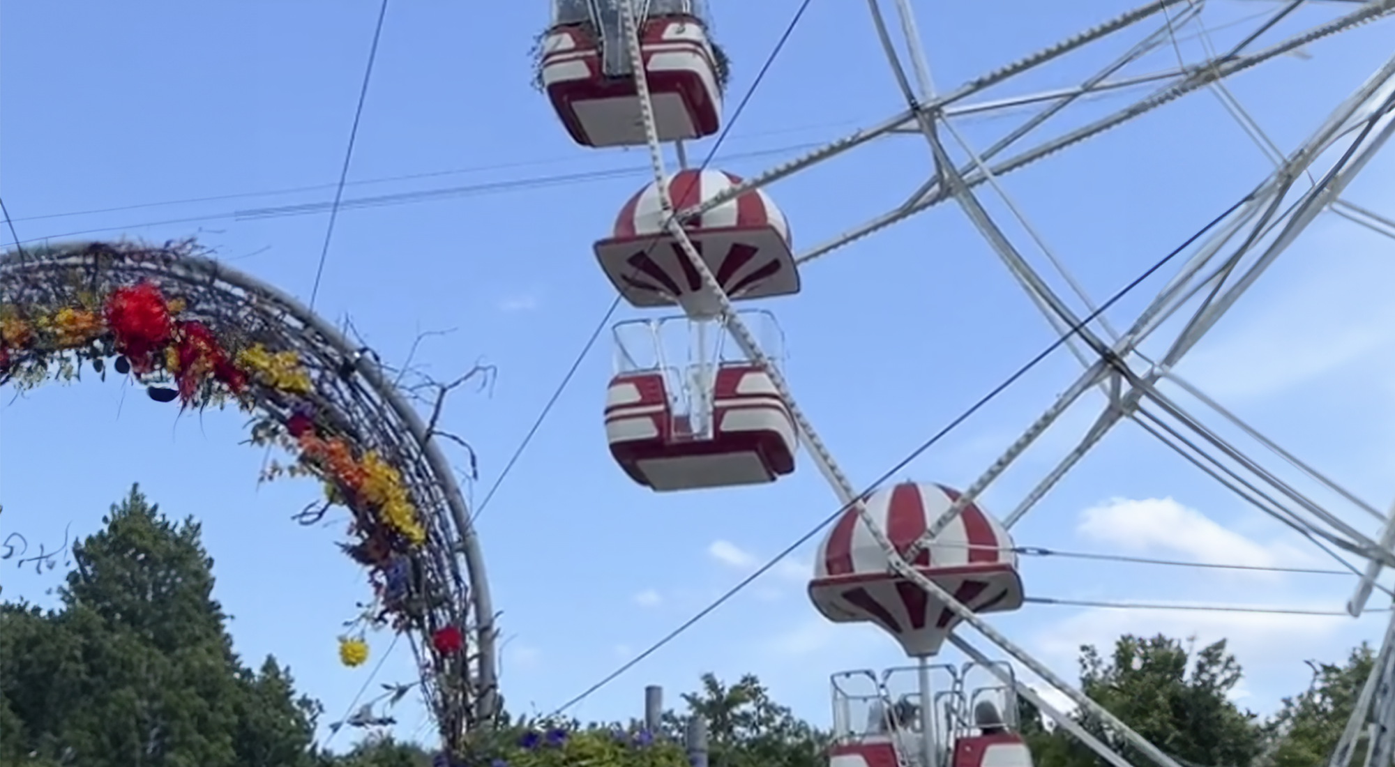 Tivoli Friheden x Represented